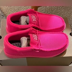 Hey Dude Shoes Wendy Funk Mono Electric Pink Womens Size 10
